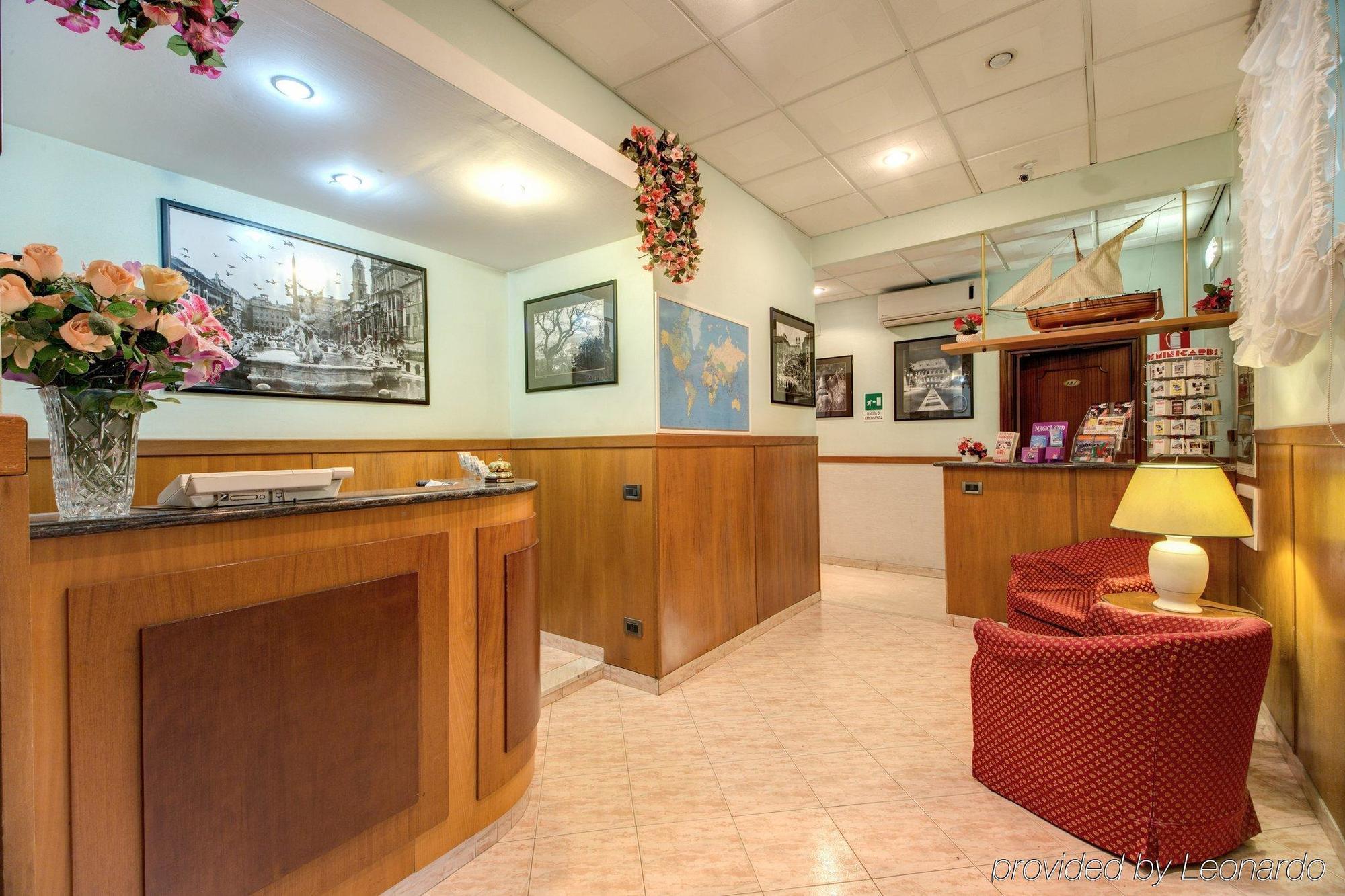 Hotel Planet Roma Esterno foto