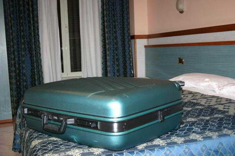 Hotel Planet Roma Esterno foto